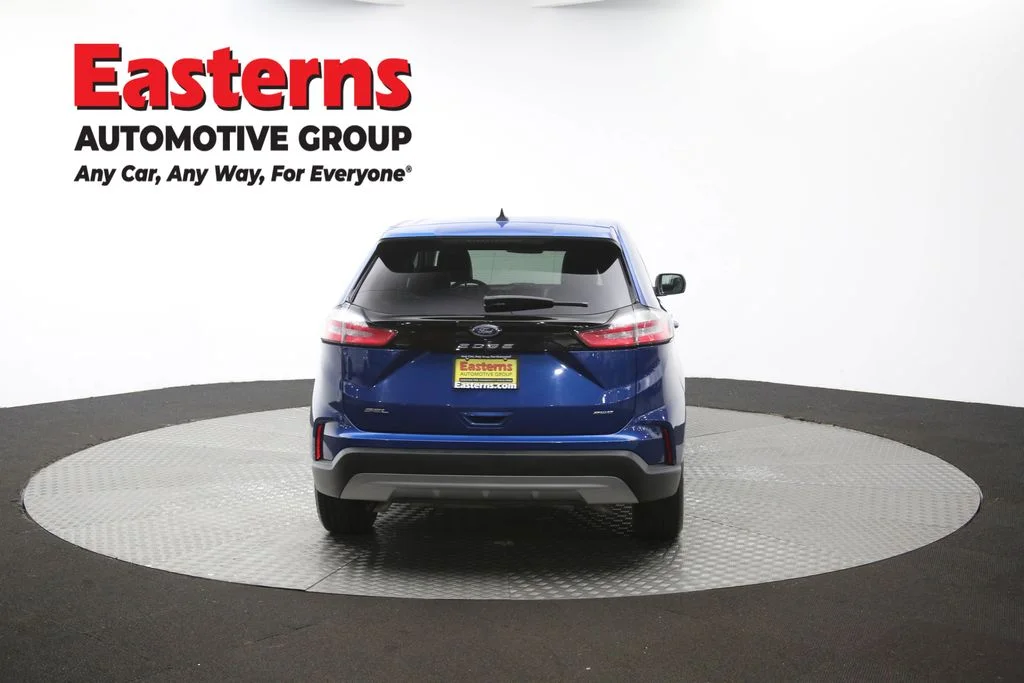 Used 2023 Blue Ford SEL image 40