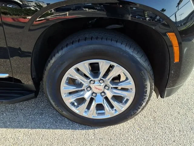 Used 2025 Onyx Black GMC Denali image 13