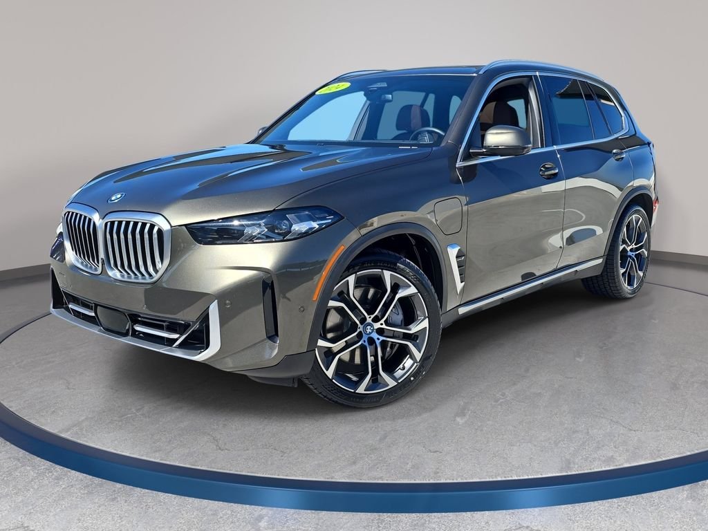 Used 2024 Green BMW xDrive50e image 1