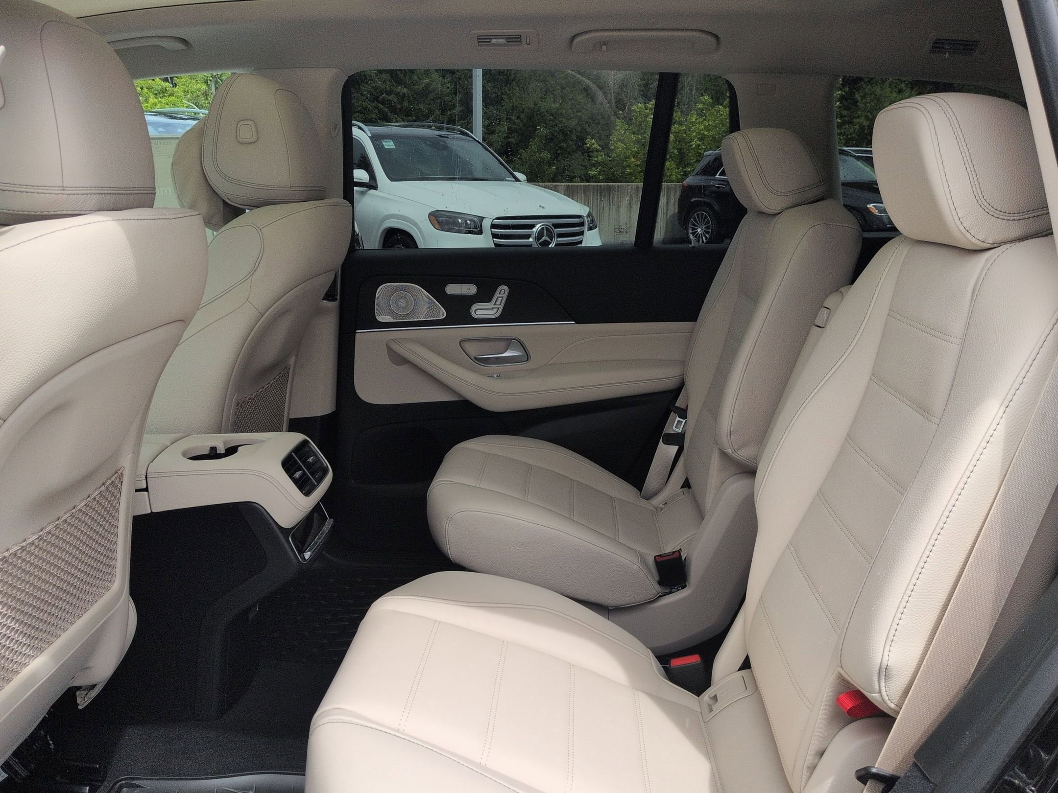 New 2026 Obsidian Black Metallic Mercedes-Benz GLS 450 image 59