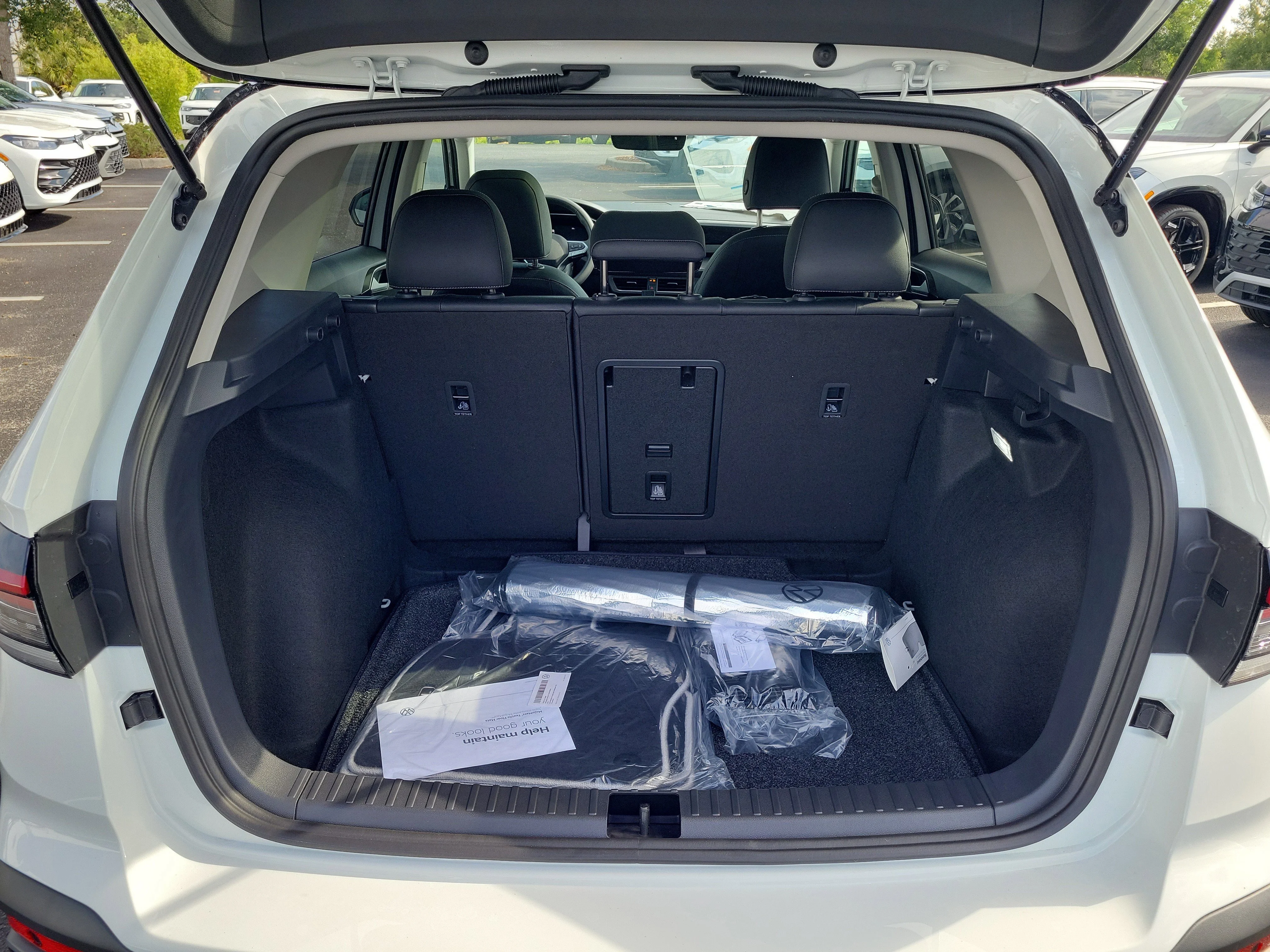 New 2026 White Volkswagen 1.5T SE Black image 11