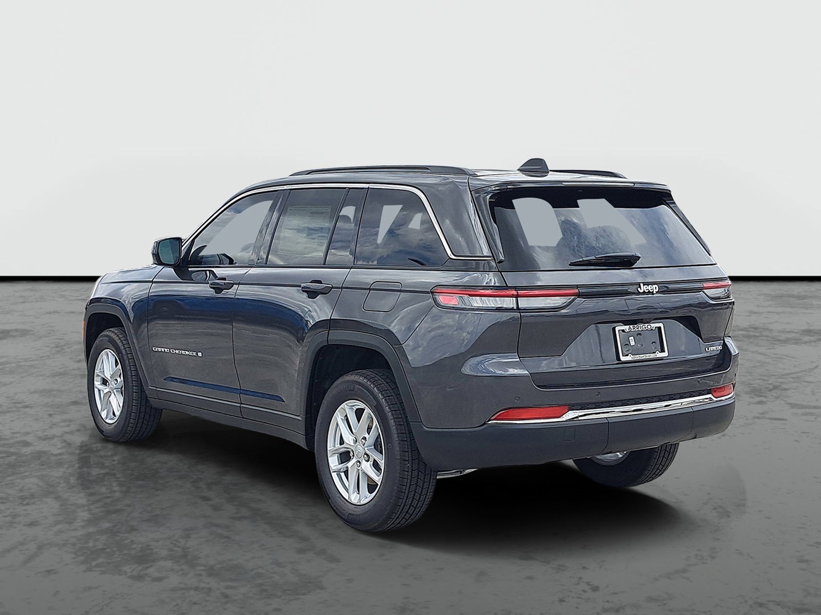 New 2026 Baltic Gray Metallic Clear-Coat Exterior Paint Jeep Laredo X image 2