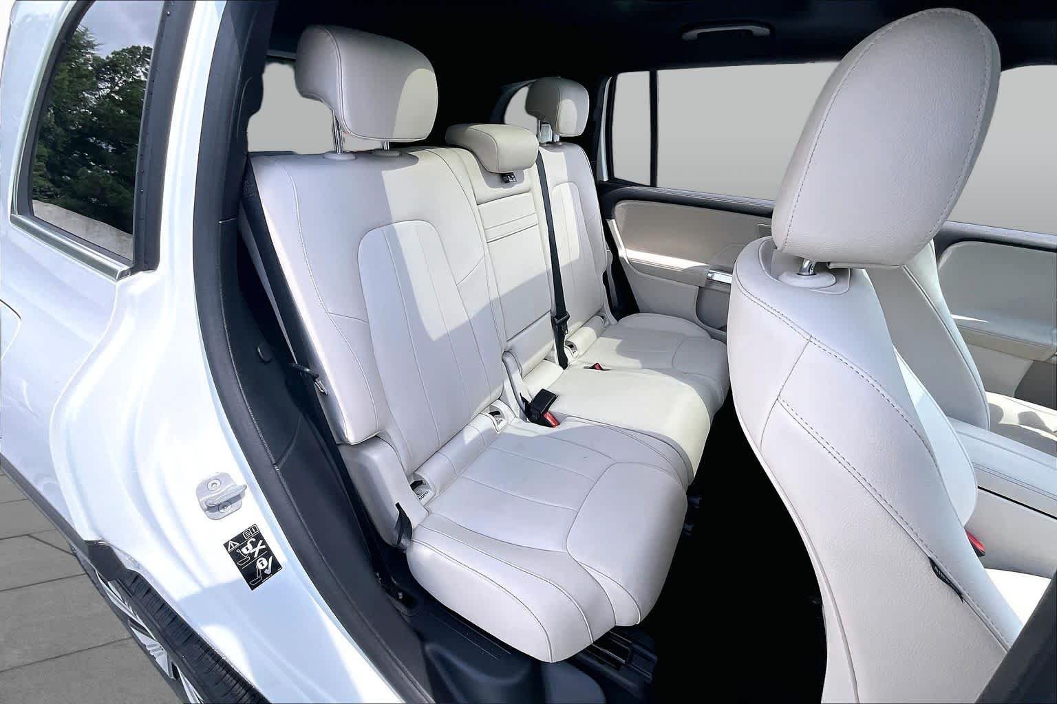 Used 2023 Polar White Mercedes-Benz EQB 250+ image 18