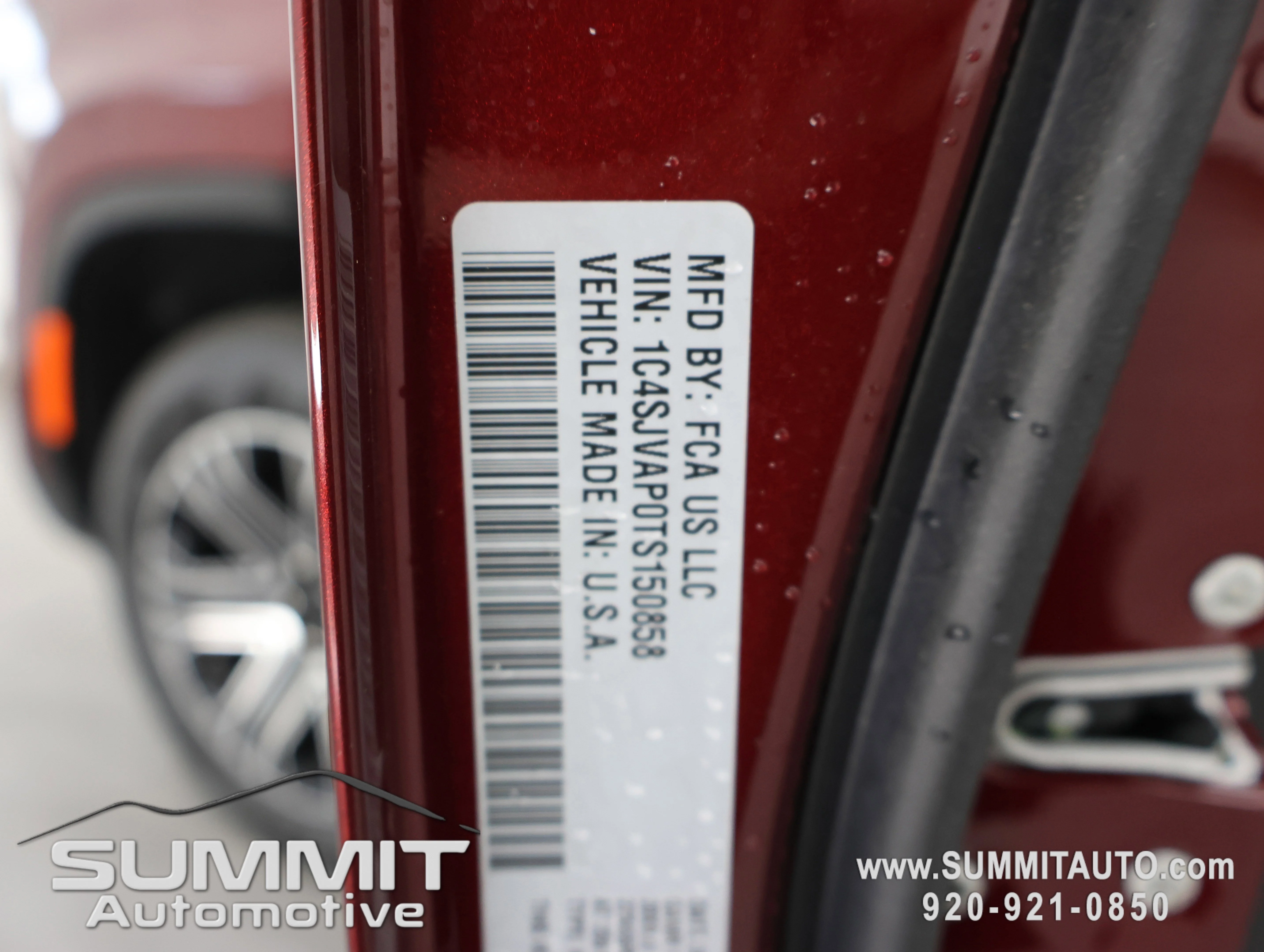 New 2026 Velvet Red Pearl-Coat Exterior Paint Jeep  image 64
