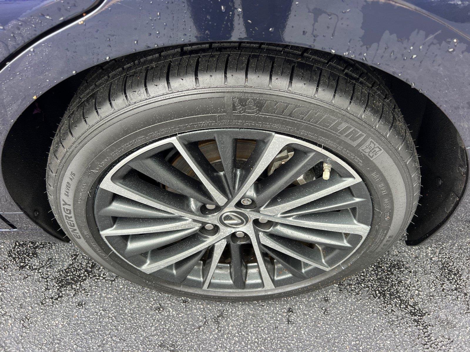 Used 2025 Nightfall Mica Lexus ES 300h image 20
