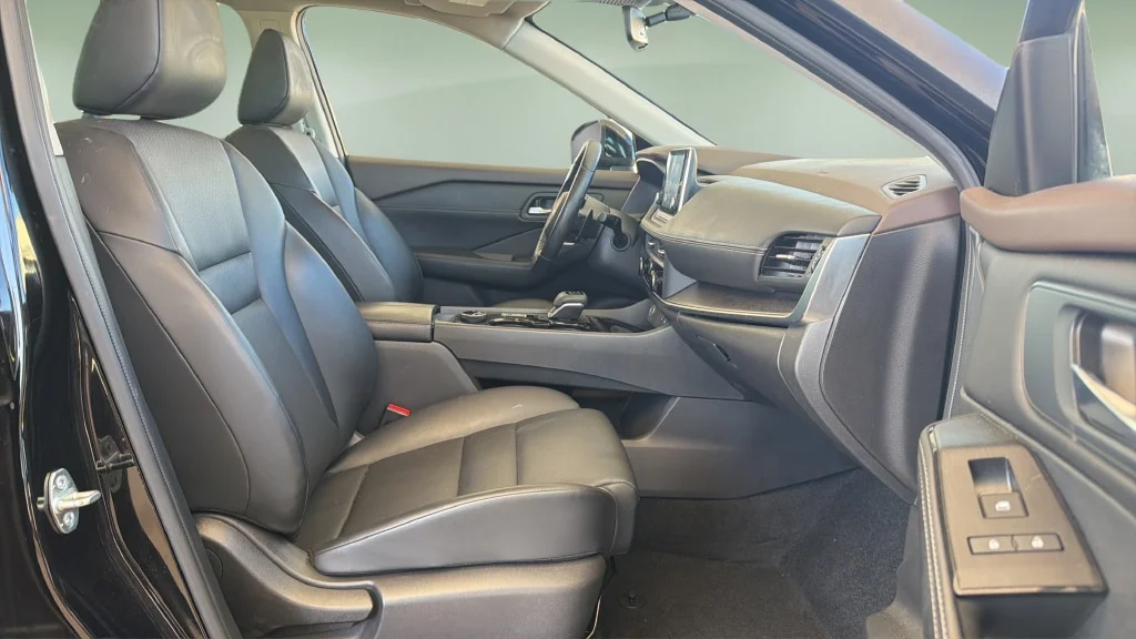 Certified Used 2023 Super Black Nissan SV image 19