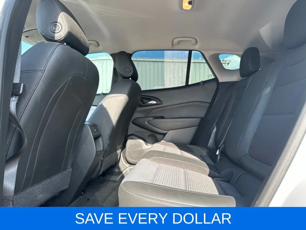 Used 2024 White Chevrolet LT image 19