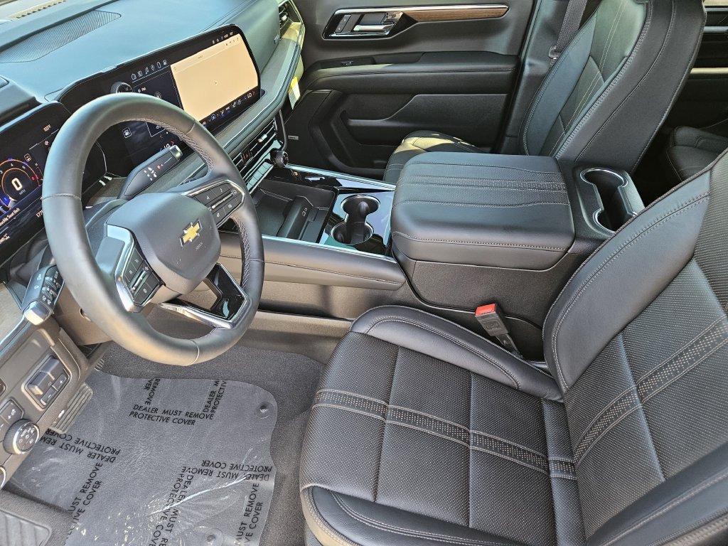 Certified Used 2025 Black Chevrolet High Country image 14