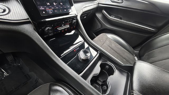 Used 2023 Gray Jeep Altitude image 14