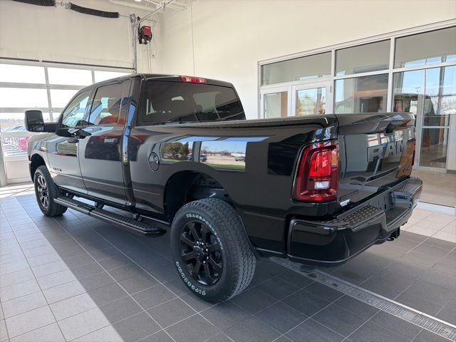 New 2026 Diamond Black Crystal Pearl-Coat Exterior Paint RAM Big Horn image 3