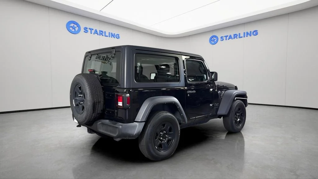 Used 2022 Black Jeep Sport 4x4 image 9