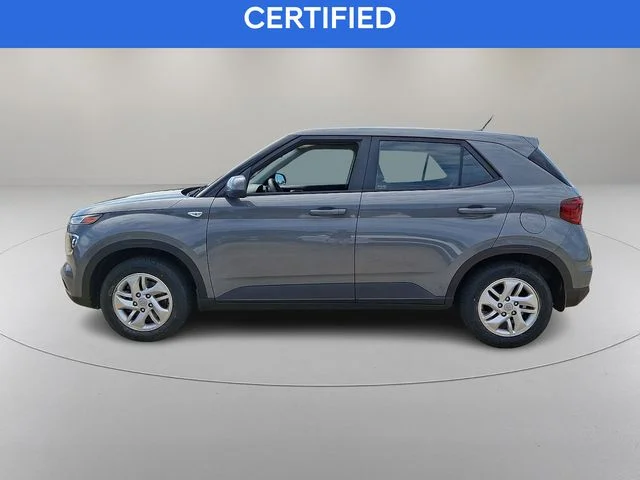 Used 2023 Gray Hyundai SE image 6