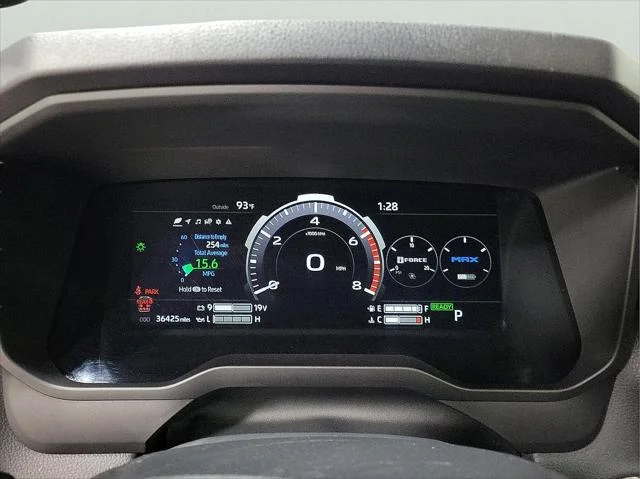 Certified Used 2024 WIND CHILL PEARL Toyota  image 19