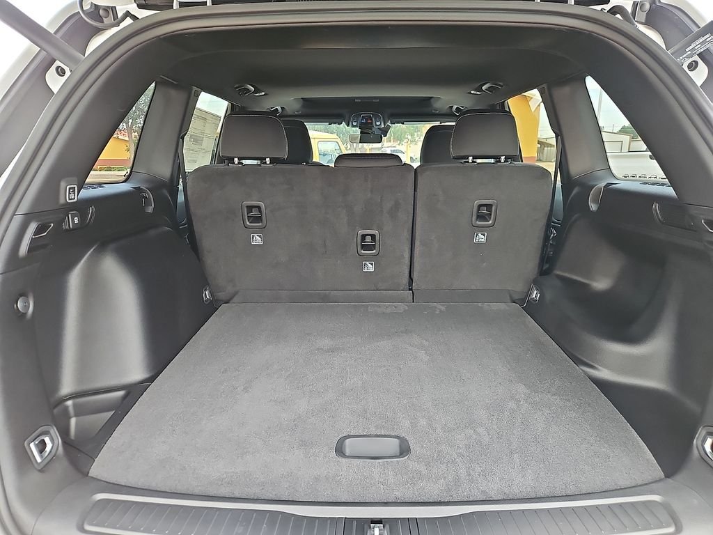 New 2026 Bright White Clearcoat Jeep Laredo X image 10