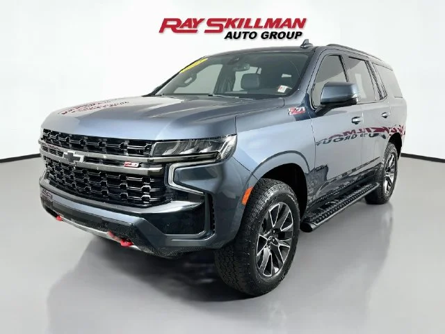 Used 2021 Gray Chevrolet Z71 image 3