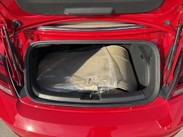 Used 2019 Red Volkswagen 2.0T SE image 31
