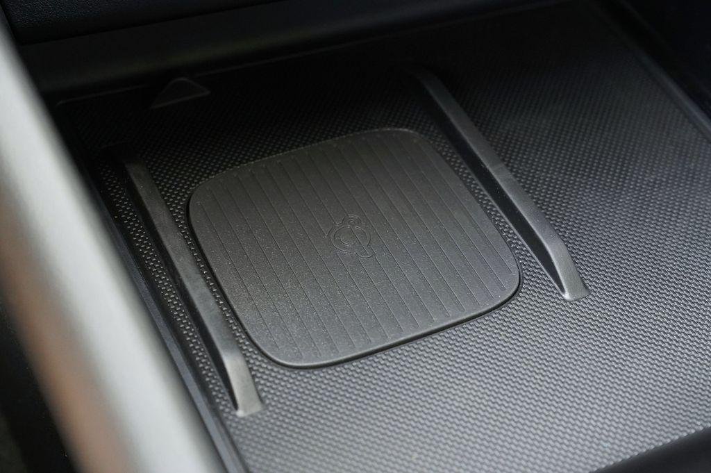 New 2026 Abyss Black Hyundai SEL image 21