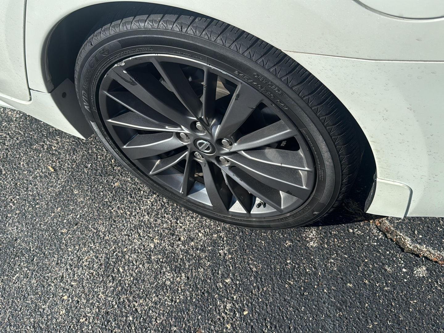 Used 2019 Pearl White Tricoat Nissan Platinum image 11