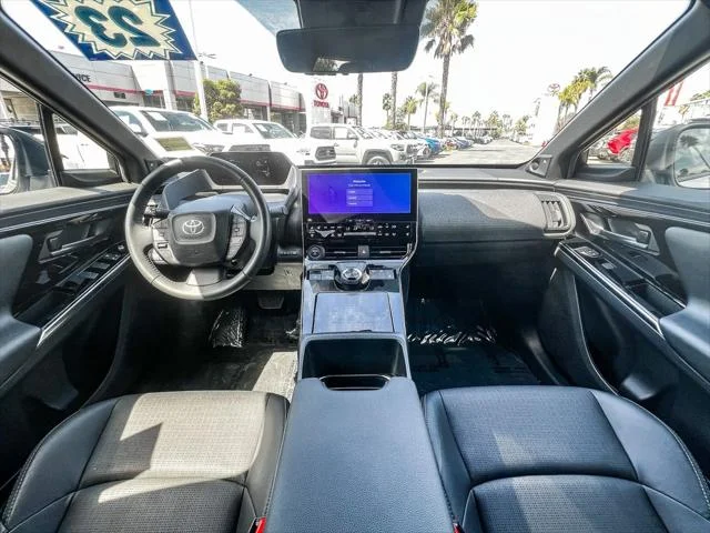 Certified Used 2023 ELEMENTAL SILVER MET Toyota  image 11