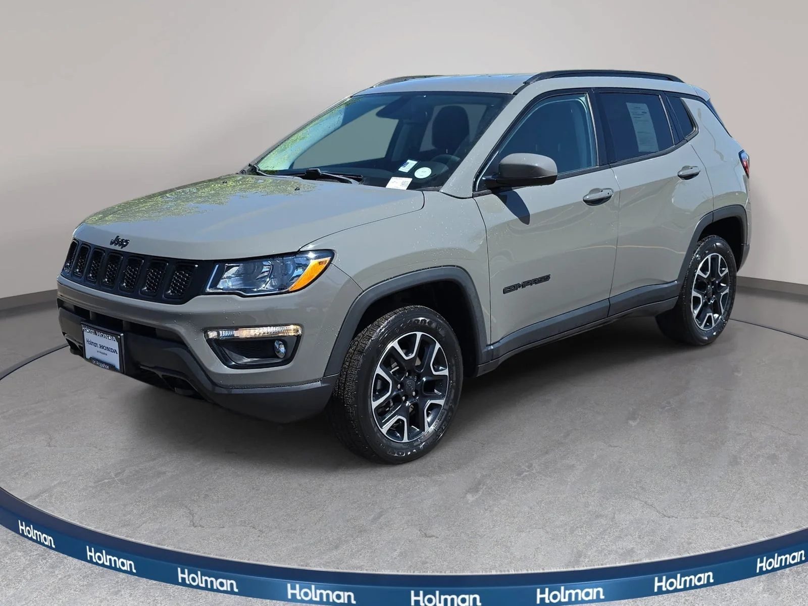 Used 2019 Gray Clearcoat Jeep Sport image 1