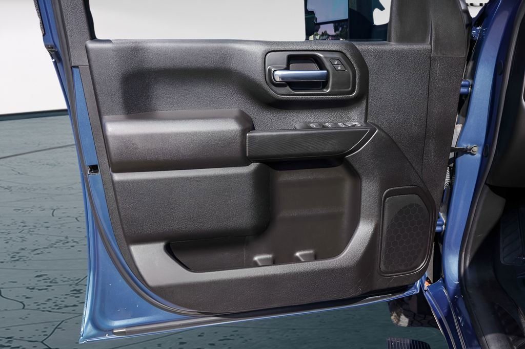 Used 2025 Lakeshore Blue Metallic Chevrolet Custom image 24