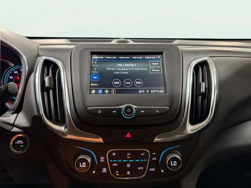 Used 2019 Pacific Blue Metallic Chevrolet LT image 13