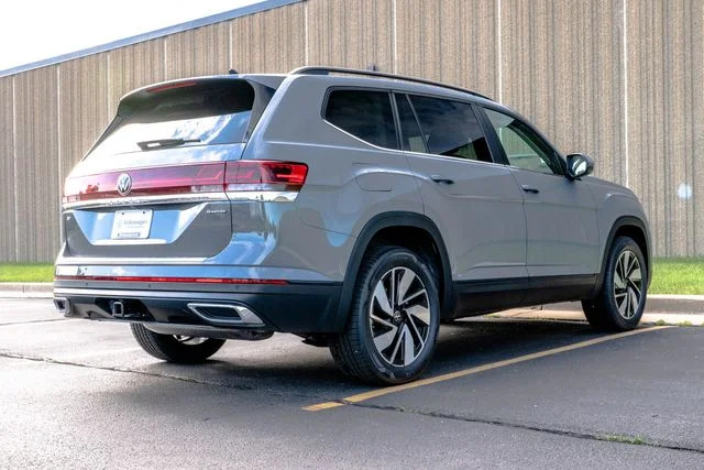 New 2026 Gray Volkswagen 2.0T SE w/Technology image 8