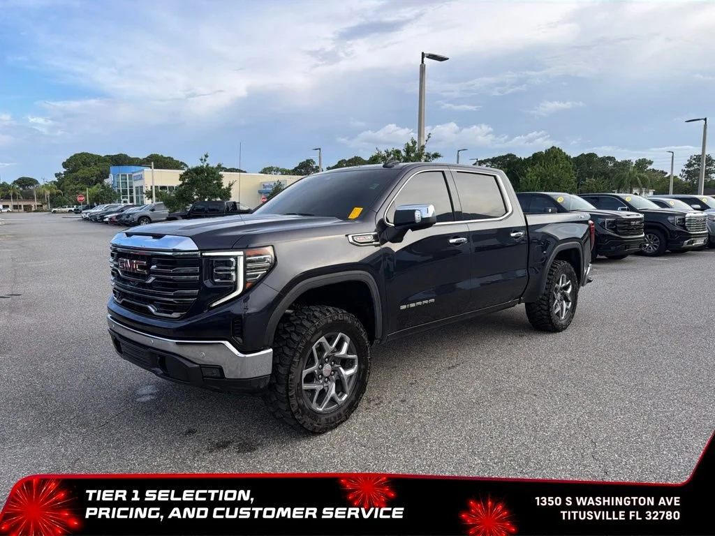 Used 2025 Titanium Rush Metallic GMC SLT image 5