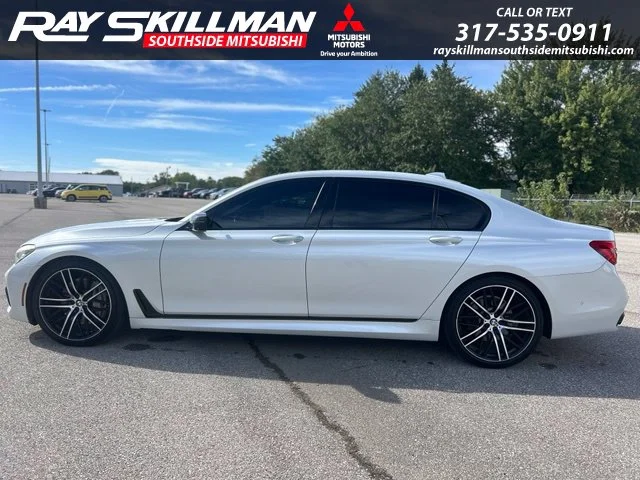 Used 2016 White BMW 750i xDrive image 10
