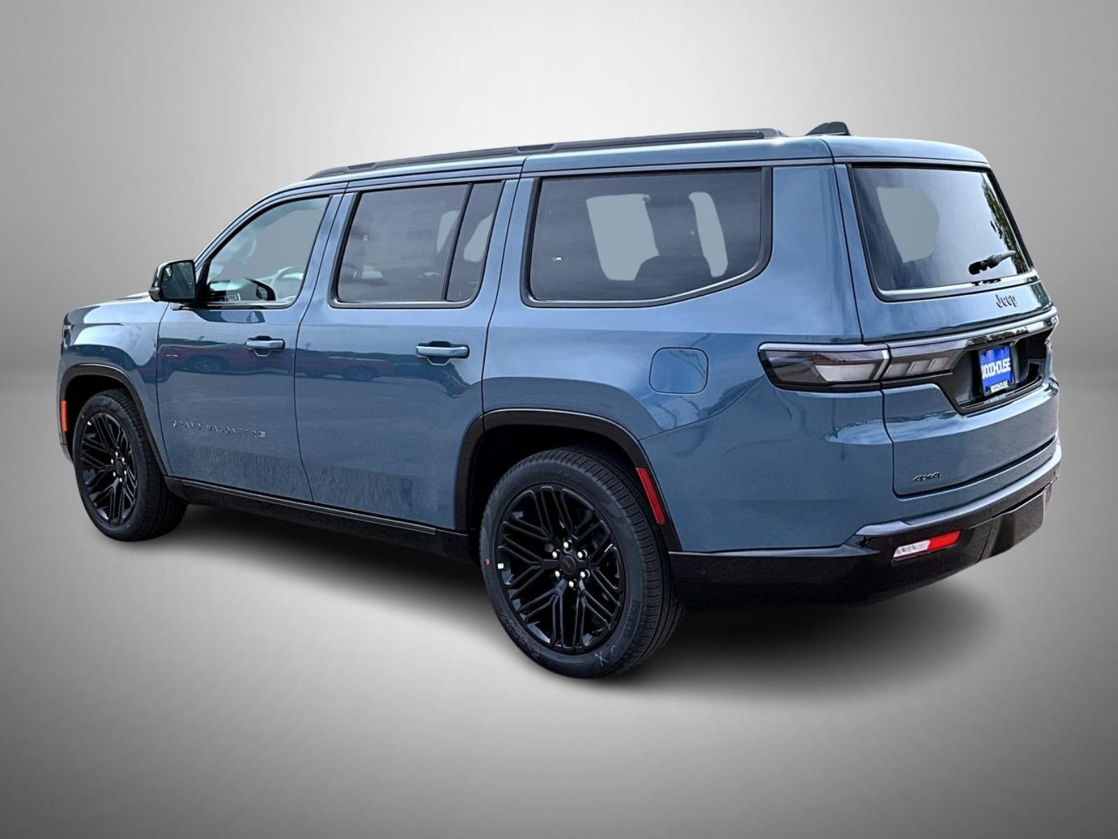 New 2026 Steel Blue Exterior Paint Jeep Limited Reserve image 7