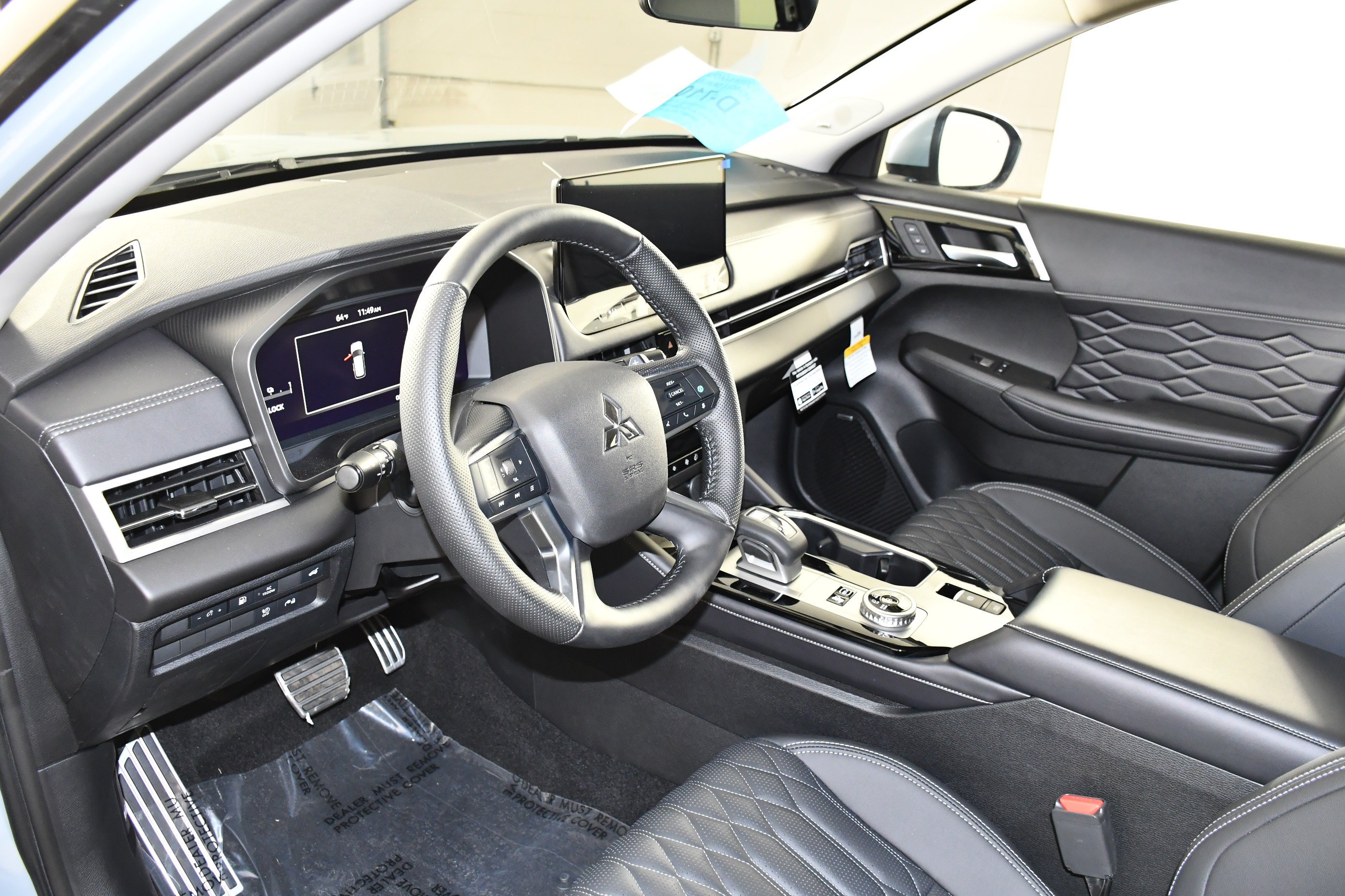 New 2026 Moonstone Gray Metallic Mitsubishi SEL image 2