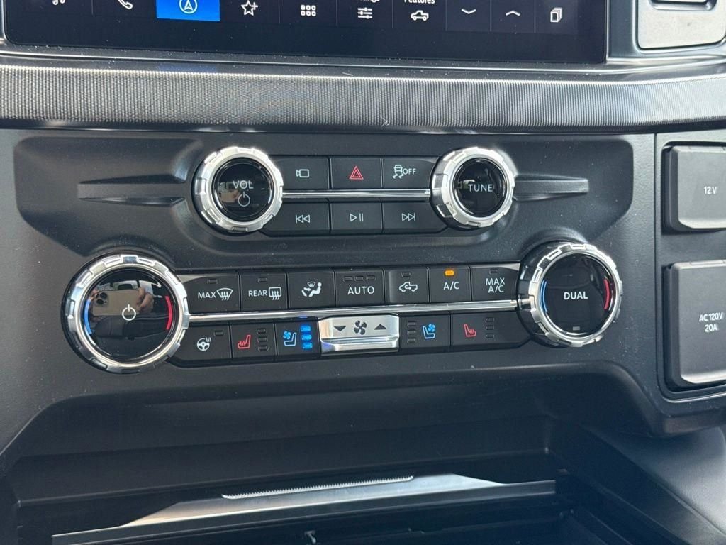 New 2026 Star White Metallic Tri-Coat Ford F-250® Platinum® image 35