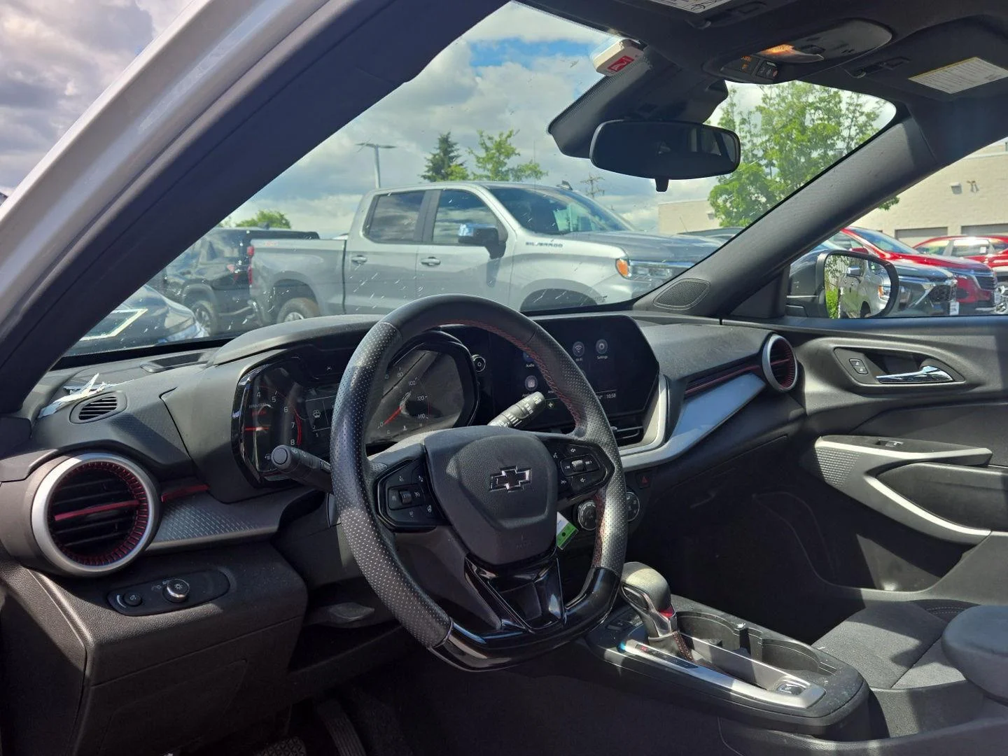 Used 2024  Chevrolet RS image 3