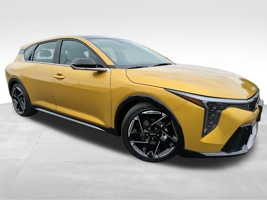 2026 Kia K4 GT-Line AT Hatchback's photo
