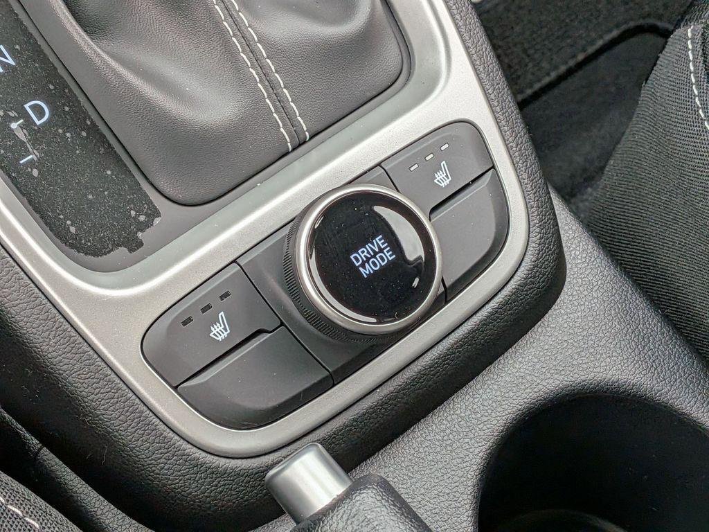 New 2026 Gray Hyundai SEL image 23