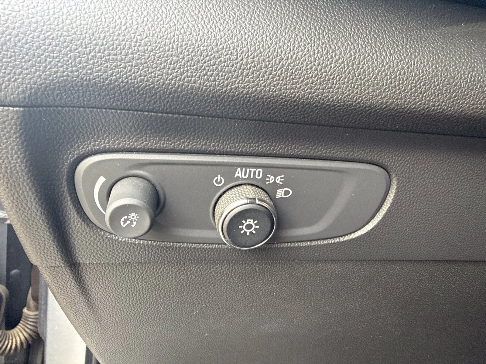 Used 2021 Gray Buick Essence image 13