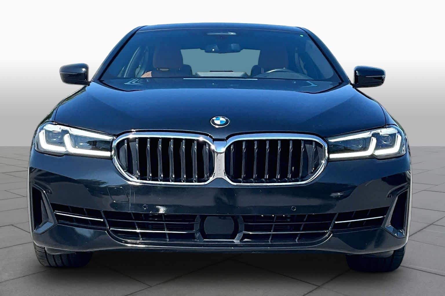 Certified Used 2023 Black Sapphire Metallic BMW 540i image 3