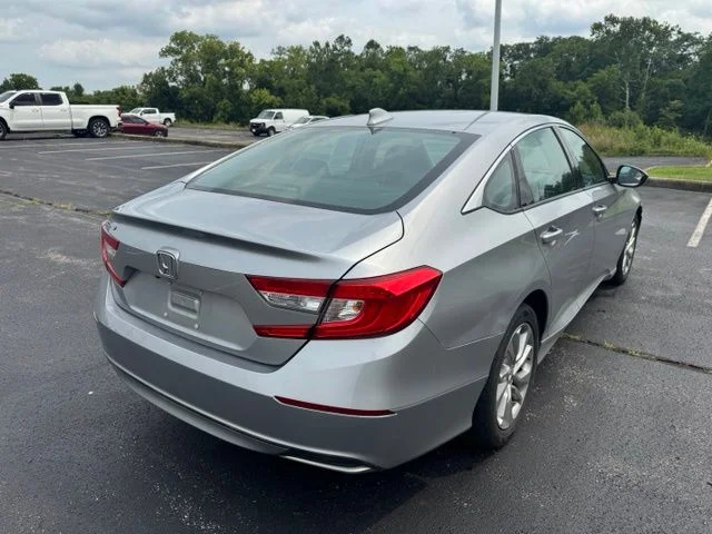 Used 2019 Lunar Silver Metallic Honda LX image 3