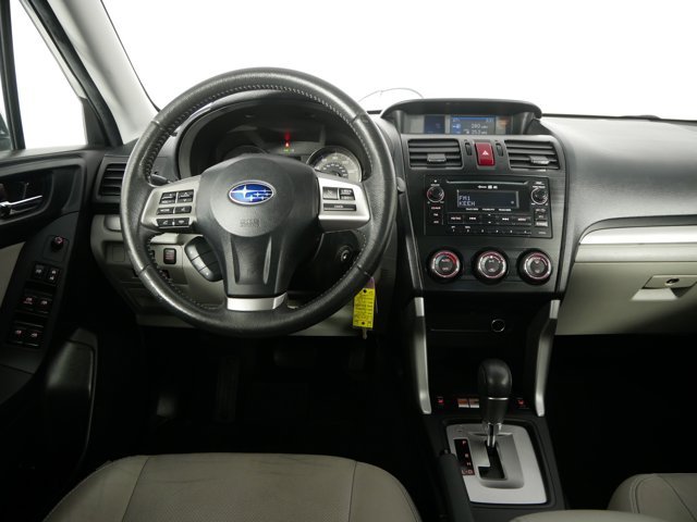 Used 2015 Satin White Pearl Subaru Limited image 23