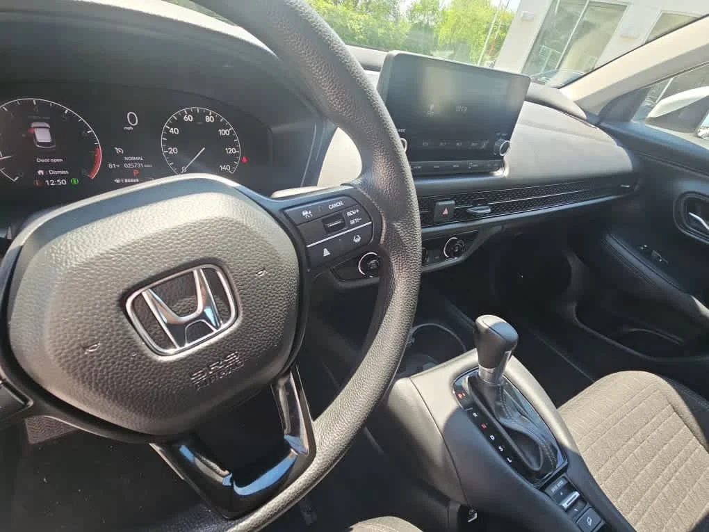 Certified Used 2023 Platinum White Pearl Honda LX image 7