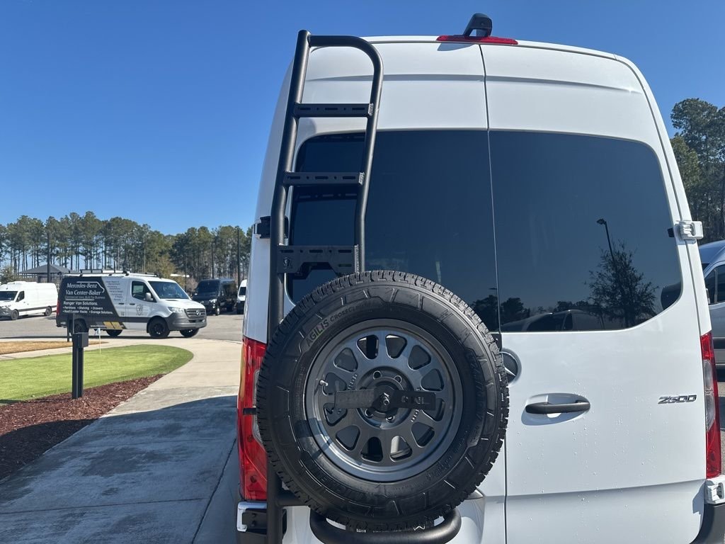 New 2026  Mercedes-Benz Crew 144 w/ Method Wheels Owl Rack image 6