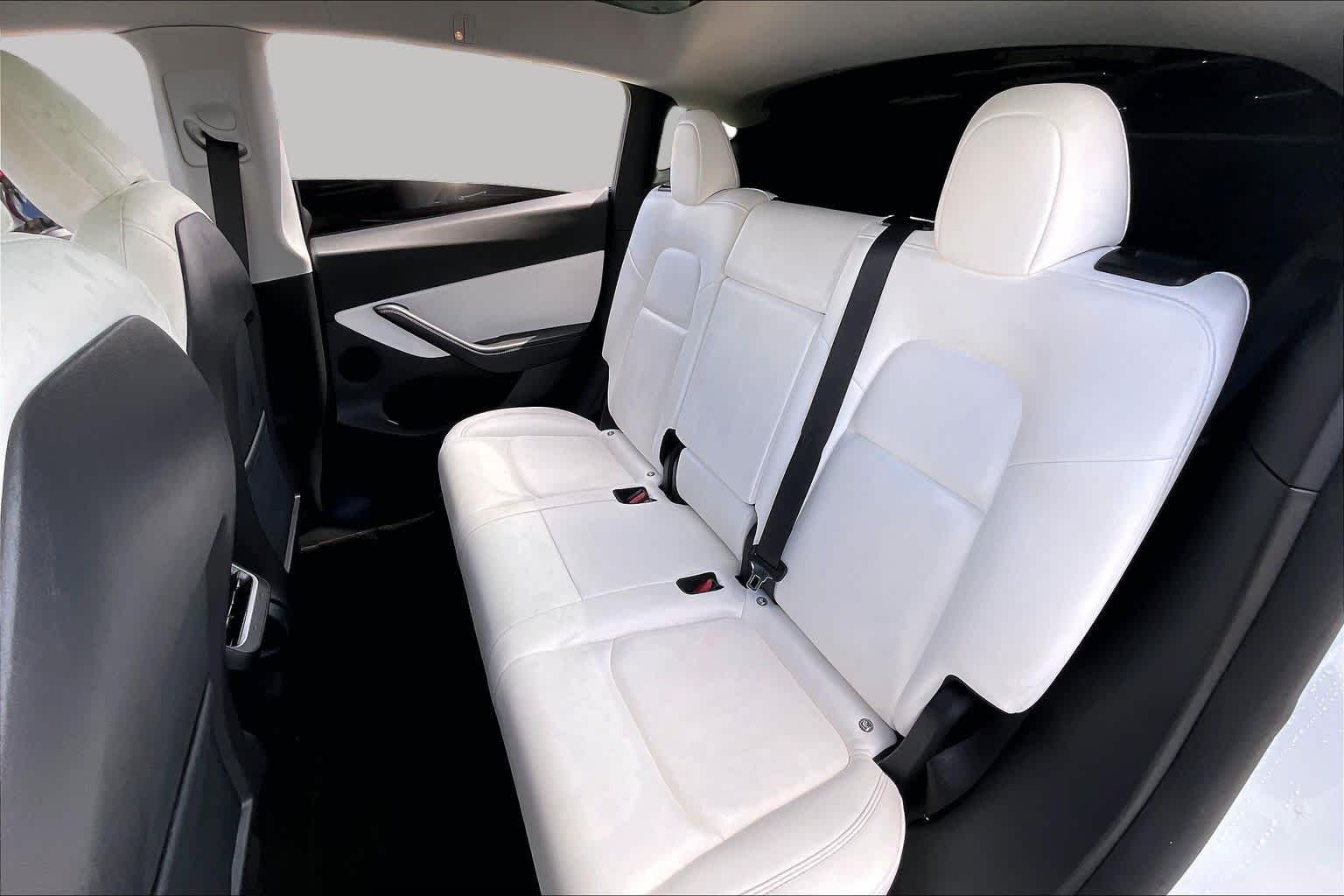 Used 2021 Pearl White Multi-Coat Tesla Long Range image 18