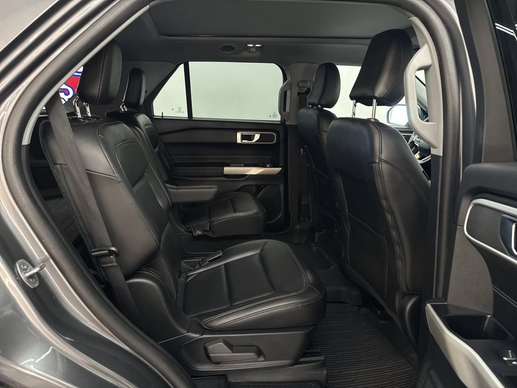 Used 2022 Gray Metallic Ford XLT image 15
