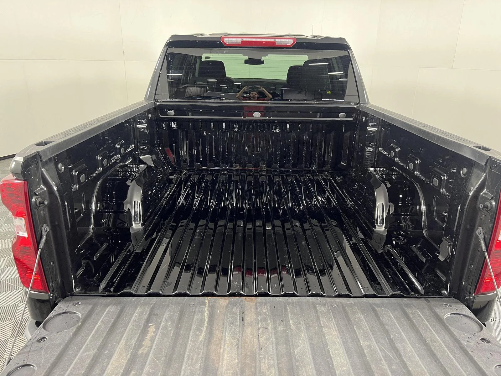 Used 2025 Black Chevrolet LT image 23