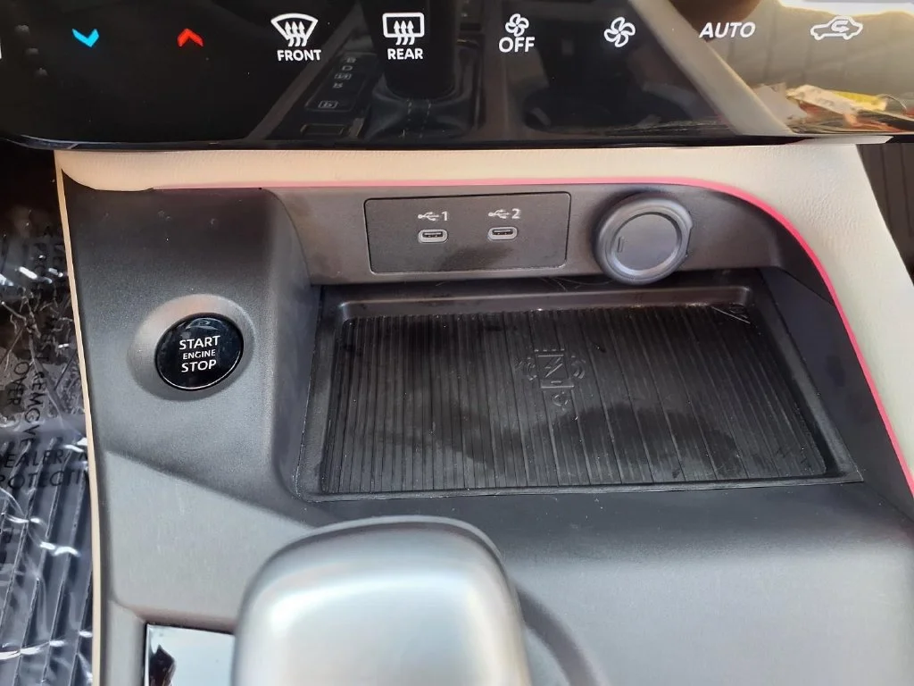 Used 2026 Gray Nissan SL image 10