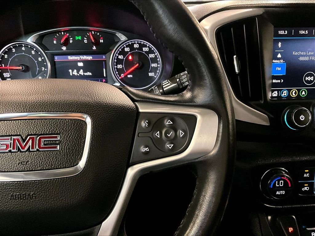 Used 2021 Black GMC SLE image 23