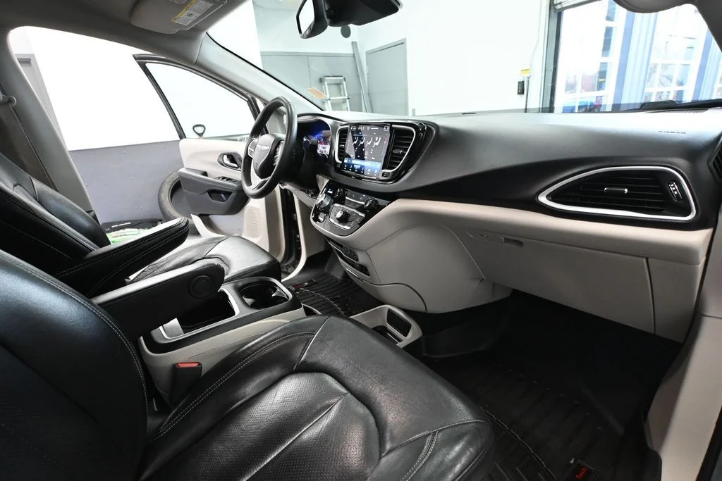 2022 Chrysler Pacifica Touring L - Photo 50