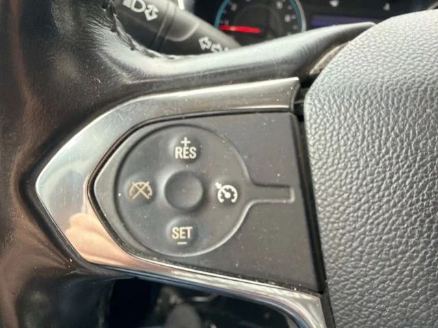 Used 2020 Gray Chevrolet 3LT image 28