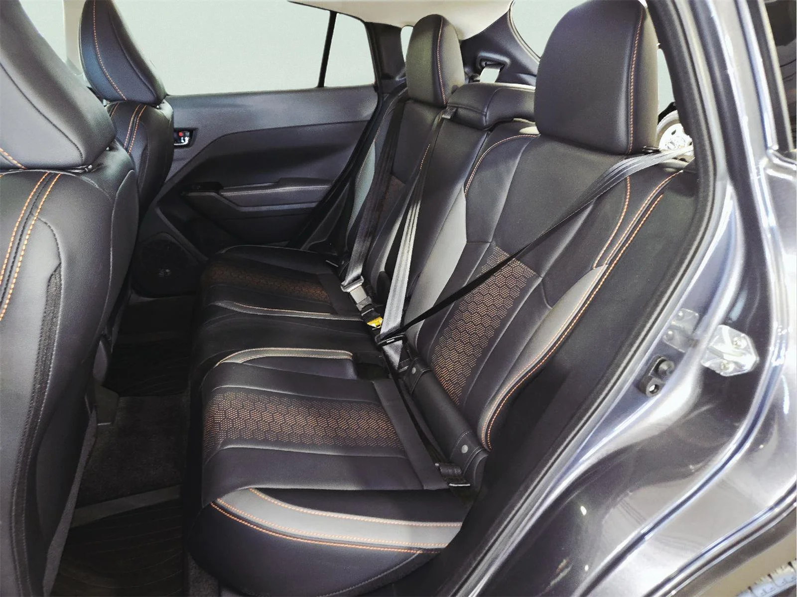 Used 2025 Magnetite Gray Metallic Subaru Limited image 39