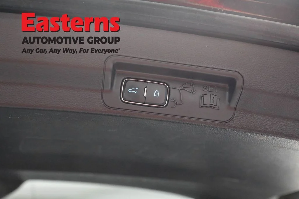 Used 2023 Black Ford XLT image 22